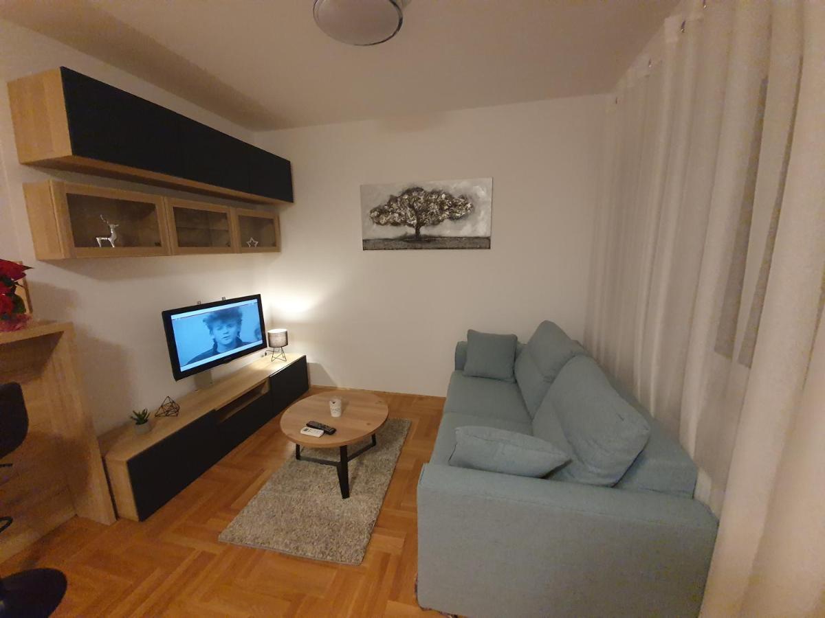 Apartman Luka Загреб Екстериор снимка