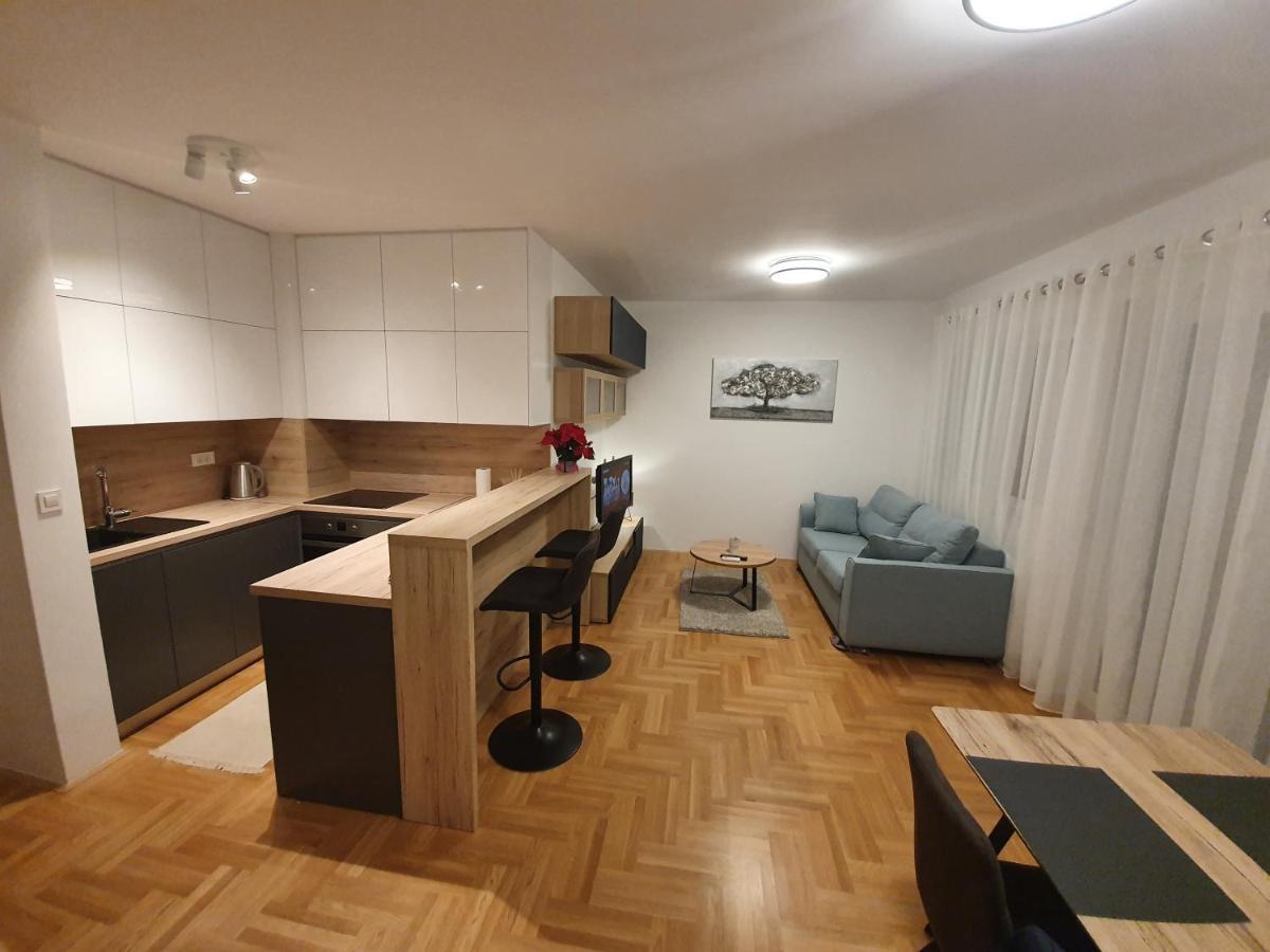 Apartman Luka Загреб Екстериор снимка