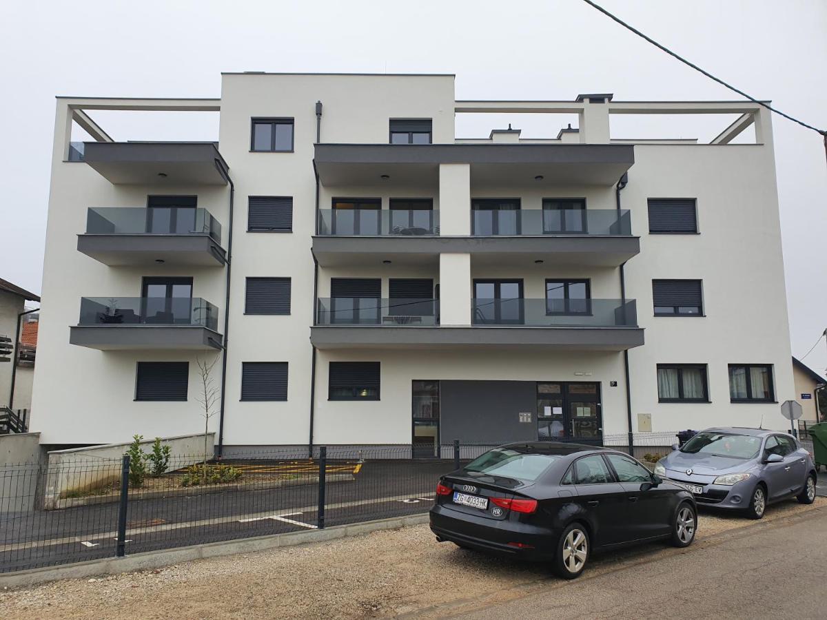 Apartman Luka Загреб Екстериор снимка