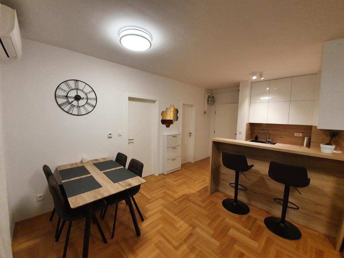 Apartman Luka Загреб Екстериор снимка